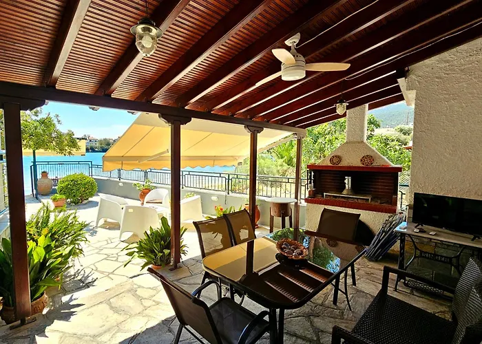 Polianthi Seaside House